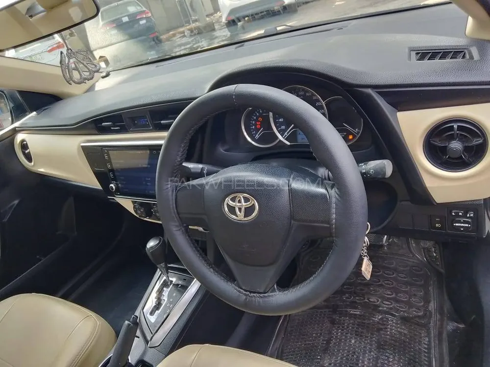 Toyota Corolla 2018 for Sale in Lahore Toyota Corolla 2018 for Sale in Lahore Image-8