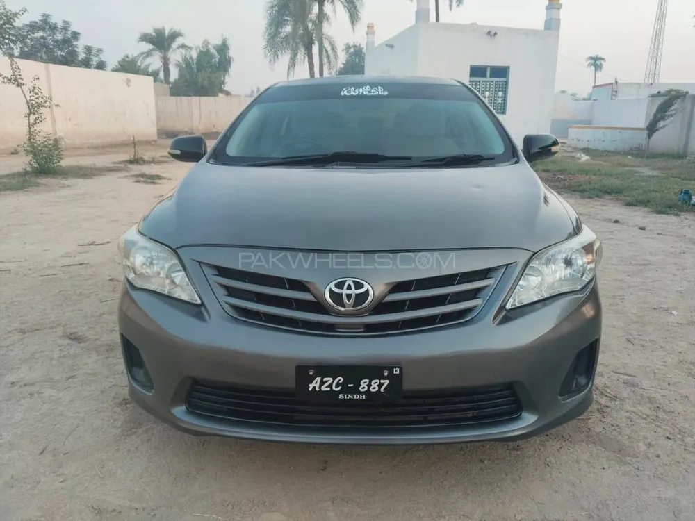 Toyota Corolla 2013 for Sale in Peshawar Image-1