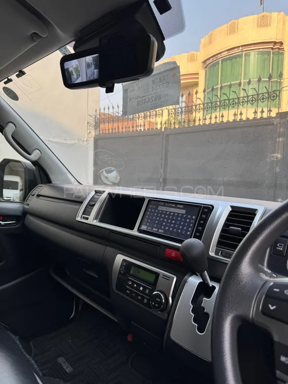 Toyota Hiace 2023 for Sale in Multan Toyota Hiace 2023 for Sale in Multan Image-10