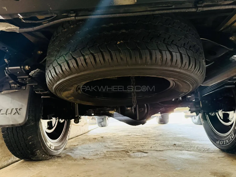 Toyota Hilux 2022 for Sale in Swat Toyota Hilux 2022 for Sale in Swat Image-5