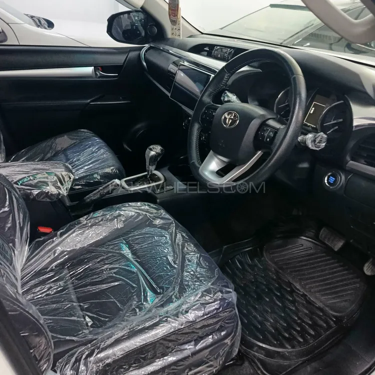 Toyota Hilux 2022 for Sale in Lahore Toyota Hilux 2022 for Sale in Lahore Image-11