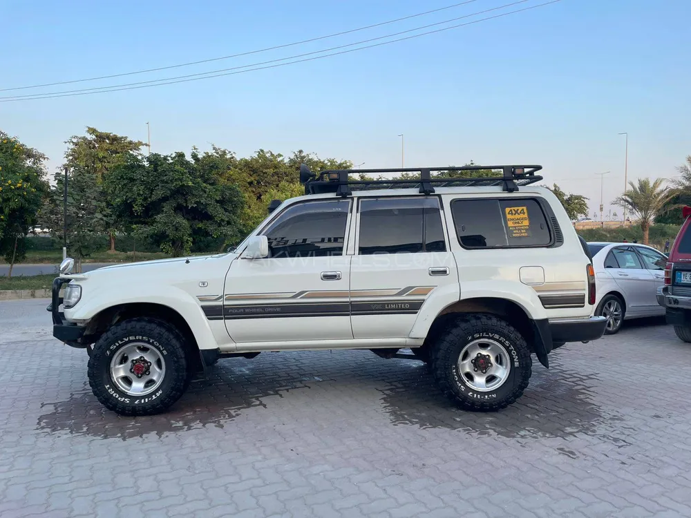 ٹویوٹا لینڈ کروزر 1997 for Sale in اسلام آباد ٹویوٹا لینڈ کروزر 1997 for Sale in اسلام آباد Image-3