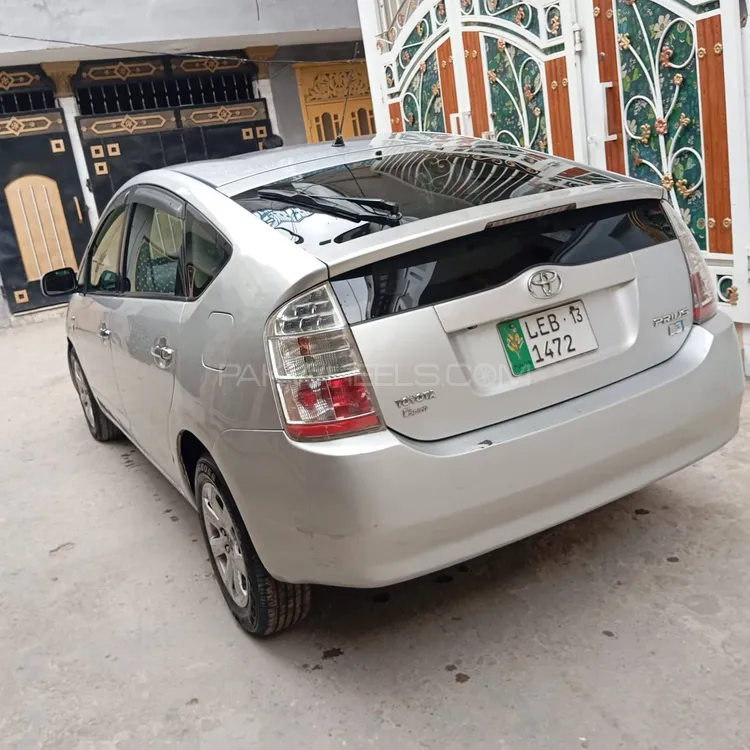 Toyota Prius 2009 for Sale in Rawalpindi Toyota Prius 2009 for Sale in Rawalpindi Image-9