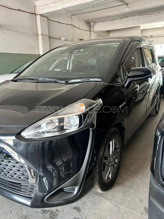 Toyota Sienta 2019 for Sale in Gujranwala Toyota Sienta 2019 for Sale in Gujranwala Image-3