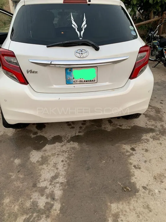 Toyota Vitz 2015 for Sale in D.G.Khan Toyota Vitz 2015 for Sale in D.G.Khan Image-4