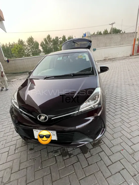 Toyota Vitz 2017 for Sale in Faisalabad Image-1