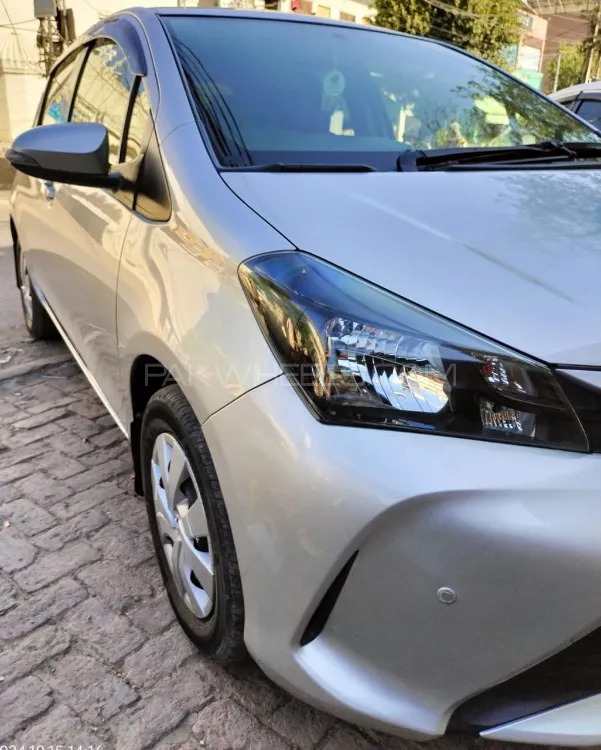 Toyota Vitz 2015 for Sale in Bahawalpur Image-1