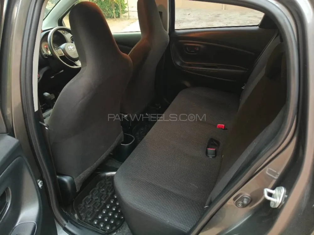 Toyota Vitz 2018 for Sale in Lahore Toyota Vitz 2018 for Sale in Lahore Image-10