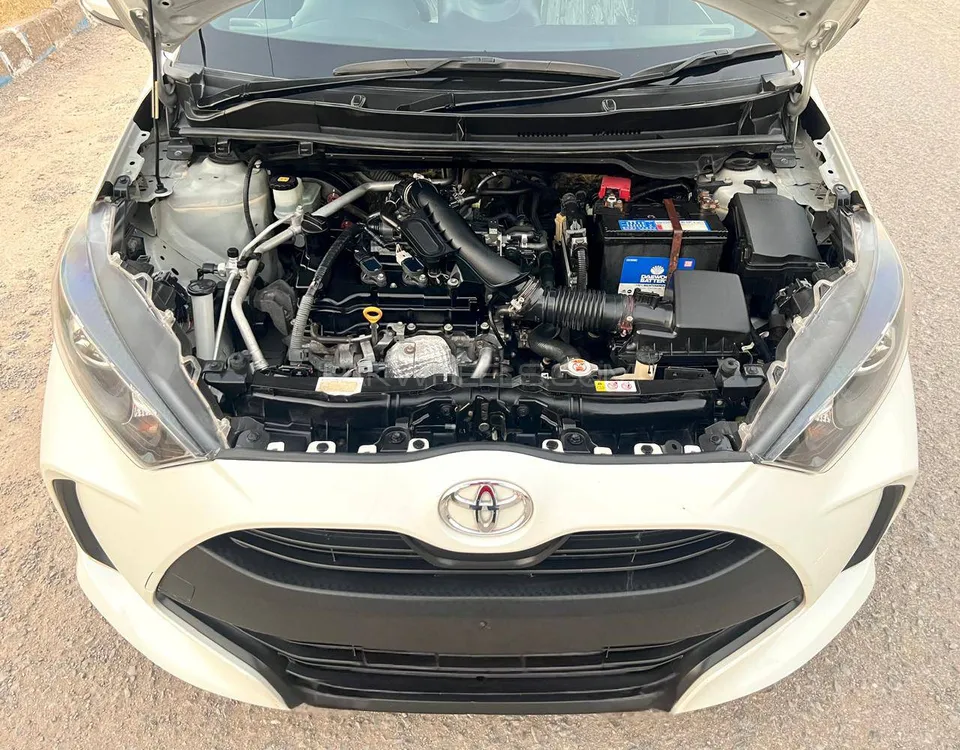 ٹویوٹا یارس ہیچ بیک 2020 for Sale in کراچی ٹویوٹا یارس ہیچ بیک 2020 for Sale in کراچی Image-14