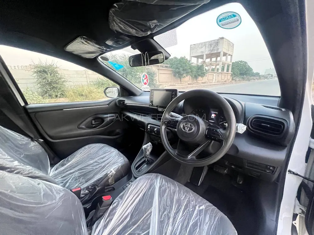 ٹویوٹا یارس ہیچ بیک 2020 for Sale in کراچی ٹویوٹا یارس ہیچ بیک 2020 for Sale in کراچی Image-11
