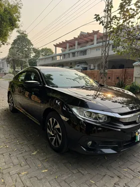Honda Civic Oriel 1.8 i-VTEC CVT 2018