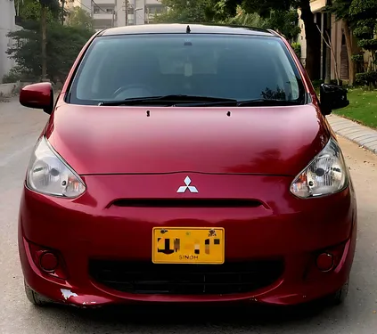 Mitsubishi Mirage 1.0 G 2012