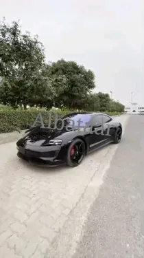 Porsche Taycan 4S 2024