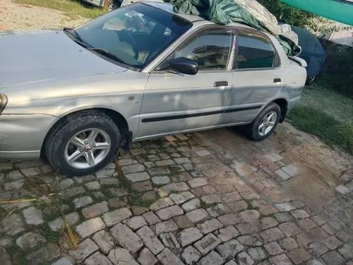 Suzuki Baleno JXL 2005