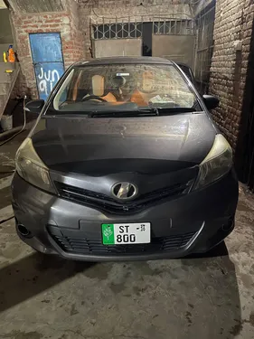 Toyota Vitz 2012