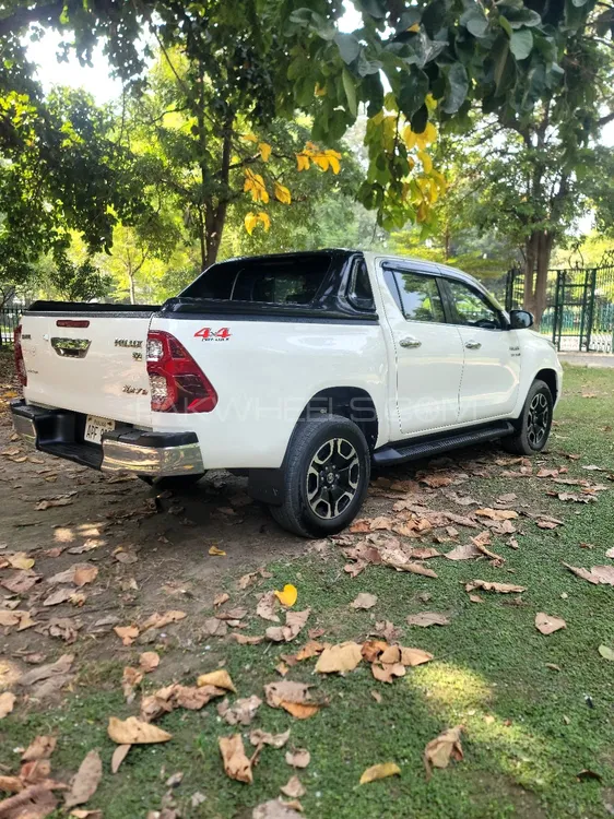 Toyota Hilux 2021 for Sale in Lahore Toyota Hilux 2021 for Sale in Lahore Image-3
