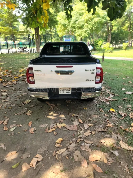Toyota Hilux 2021 for Sale in Lahore Toyota Hilux 2021 for Sale in Lahore Image-8