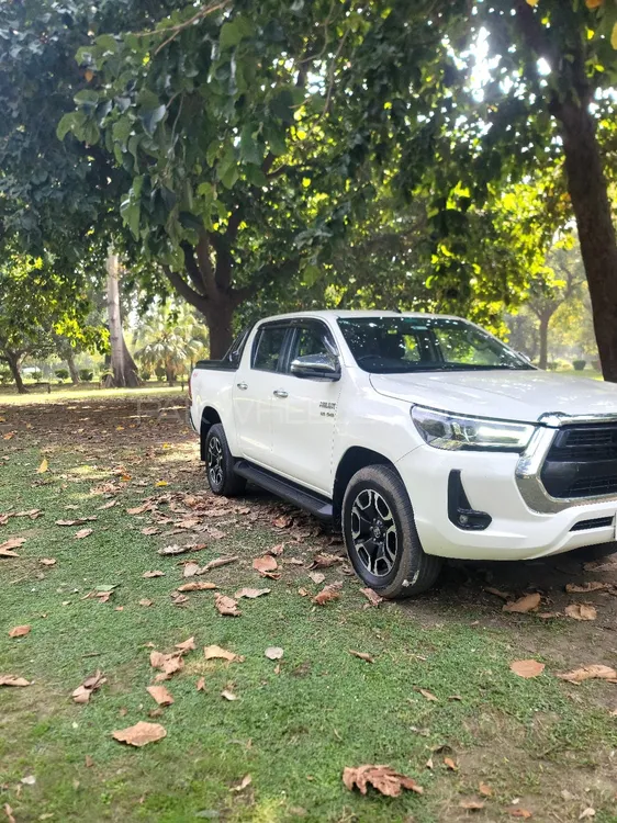 Toyota Hilux 2021 for Sale in Lahore Toyota Hilux 2021 for Sale in Lahore Image-2