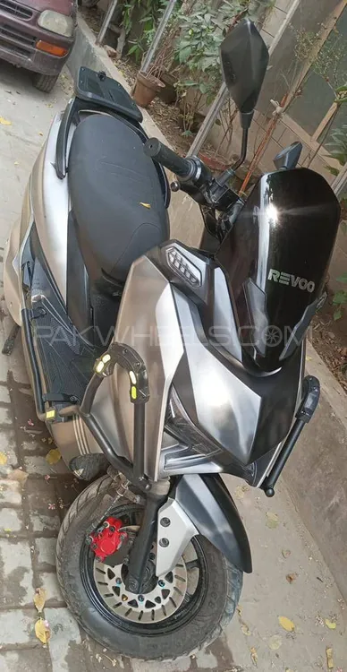 REVOO E52 2025 for Sale Image-1
