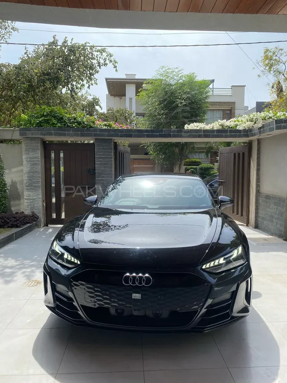 آوڈی ای-ٹران جی ٹی 2022 for Sale in کراچی آوڈی ای-ٹران جی ٹی 2022 for Sale in کراچی Image-2
