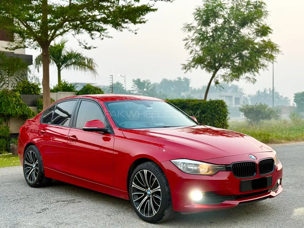 BMW 3 Series 2014 for Sale in Lahore BMW 3 Series 2014 for Sale in Lahore Image-4