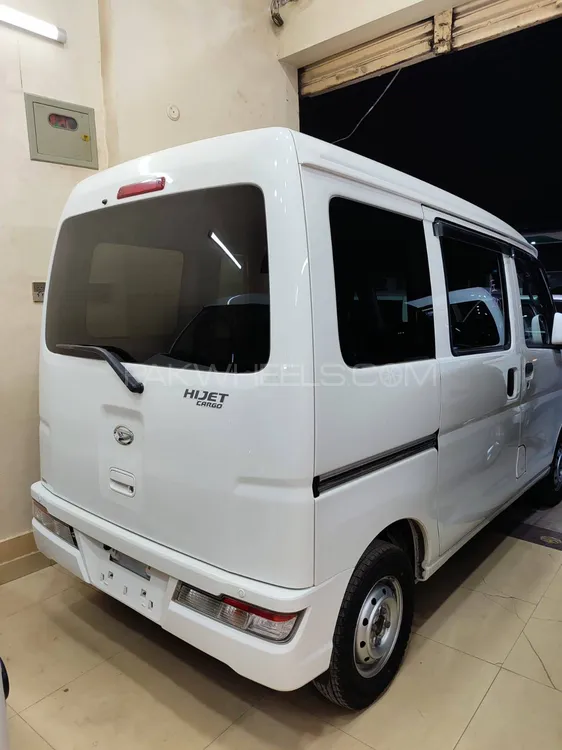 Daihatsu Hijet 2021 for Sale in Karachi Daihatsu Hijet 2021 for Sale in Karachi Image-2