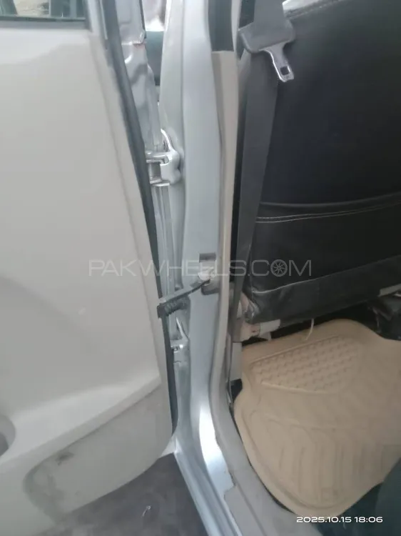 Daihatsu Move 2011 for Sale in Karachi Daihatsu Move 2011 for Sale in Karachi Image-14