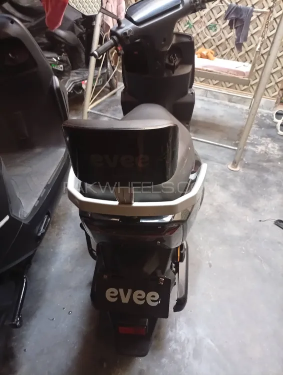 Evee Gen-Z 2025 for Sale Evee Gen-Z 2025 for Sale Image-4