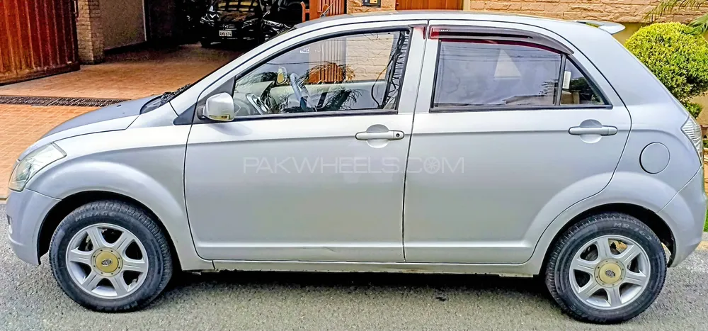 FAW V2 2017 for Sale in Lahore FAW V2 2017 for Sale in Lahore Image-7