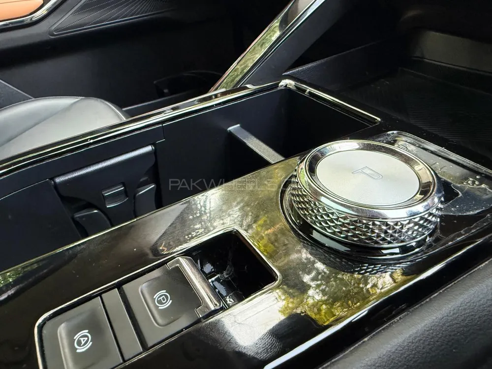 ہیول ایچ 6 2023 for Sale in لاہور ہیول ایچ 6 2023 for Sale in لاہور Image-9