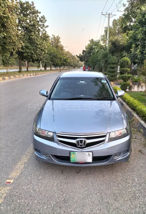 Honda Accord 2005 for Sale in Islamabad Image-1