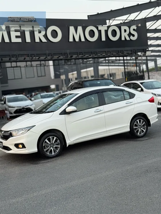 Honda City 2025 for Sale in Lahore Honda City 2025 for Sale in Lahore Image-3