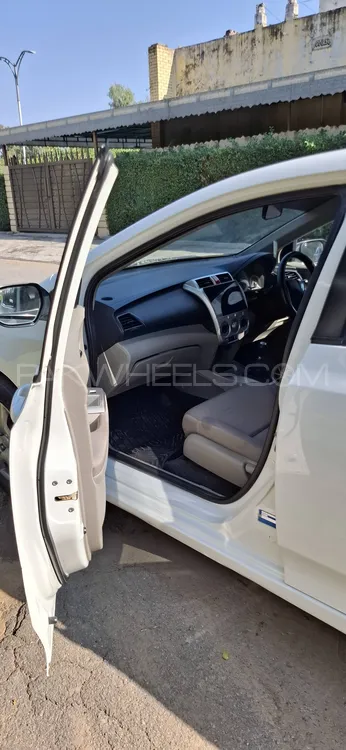 Honda City 2014 for Sale in Islamabad Honda City 2014 for Sale in Islamabad Image-14