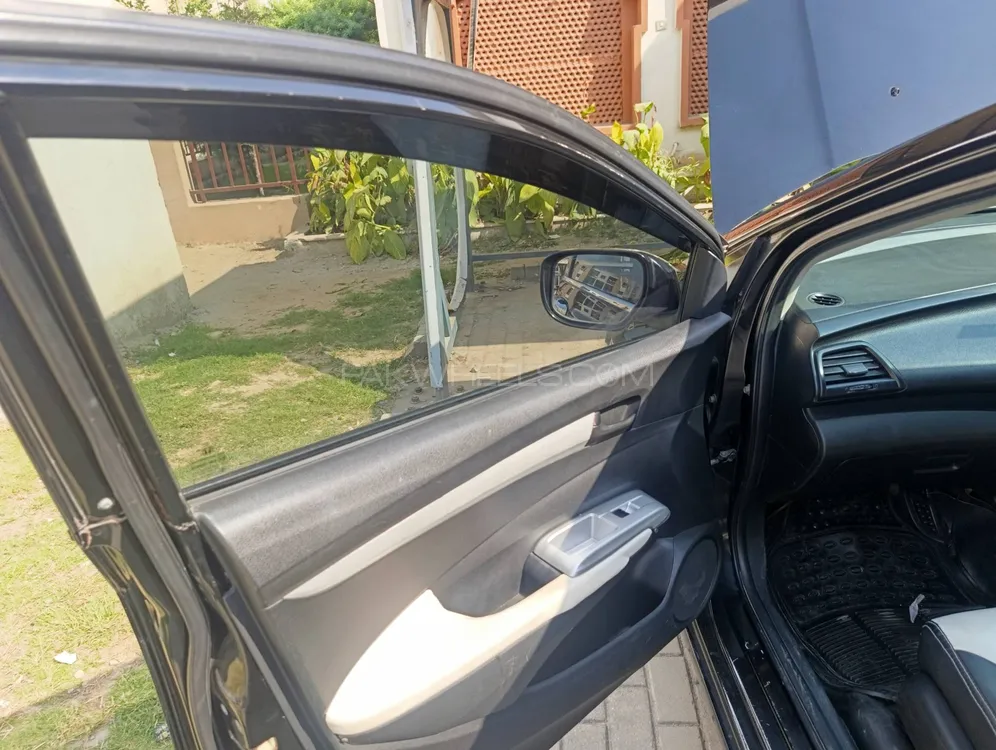 Honda City 2010 for Sale in Rawalpindi Honda City 2010 for Sale in Rawalpindi Image-6