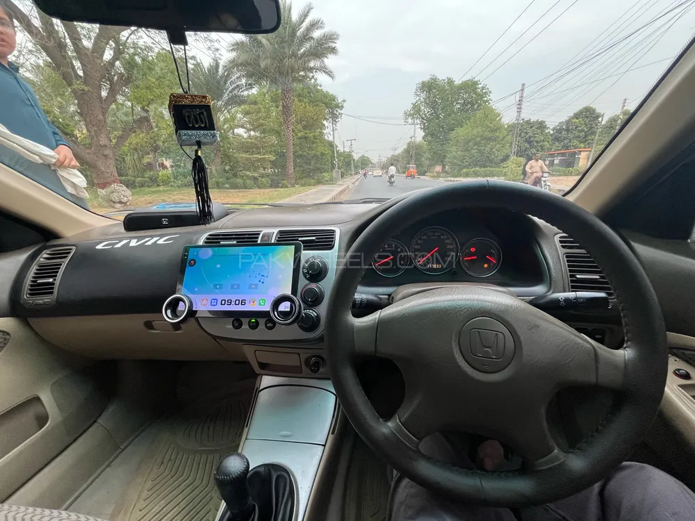 Honda Civic 2004 for Sale in Multan Honda Civic 2004 for Sale in Multan Image-4