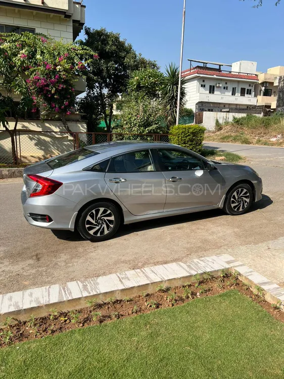 Honda Civic 2018 for Sale in Islamabad Honda Civic 2018 for Sale in Islamabad Image-9