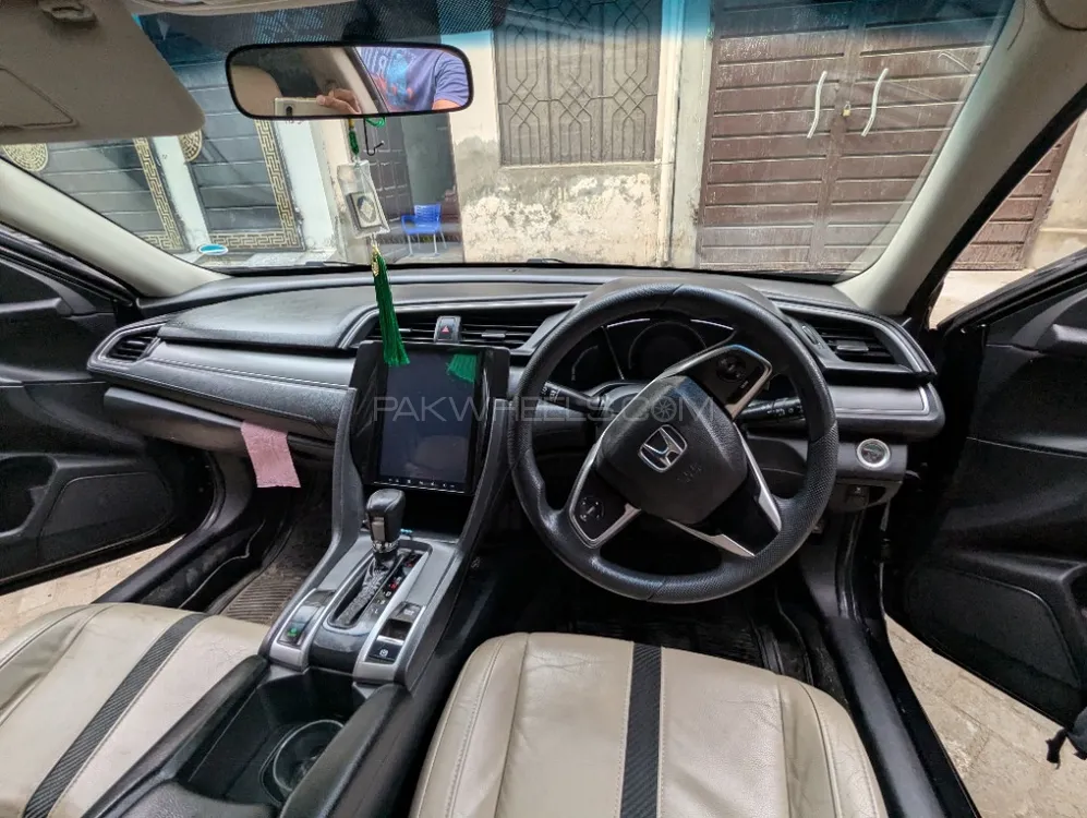 Honda Civic 2019 for Sale in Layyah Honda Civic 2019 for Sale in Layyah Image-10