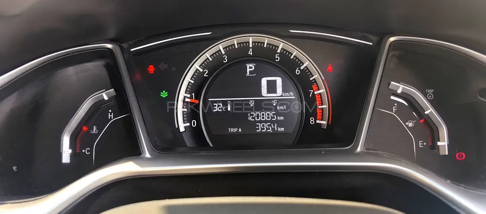 Honda Civic 2020 for Sale in Islamabad Honda Civic 2020 for Sale in Islamabad Image-5