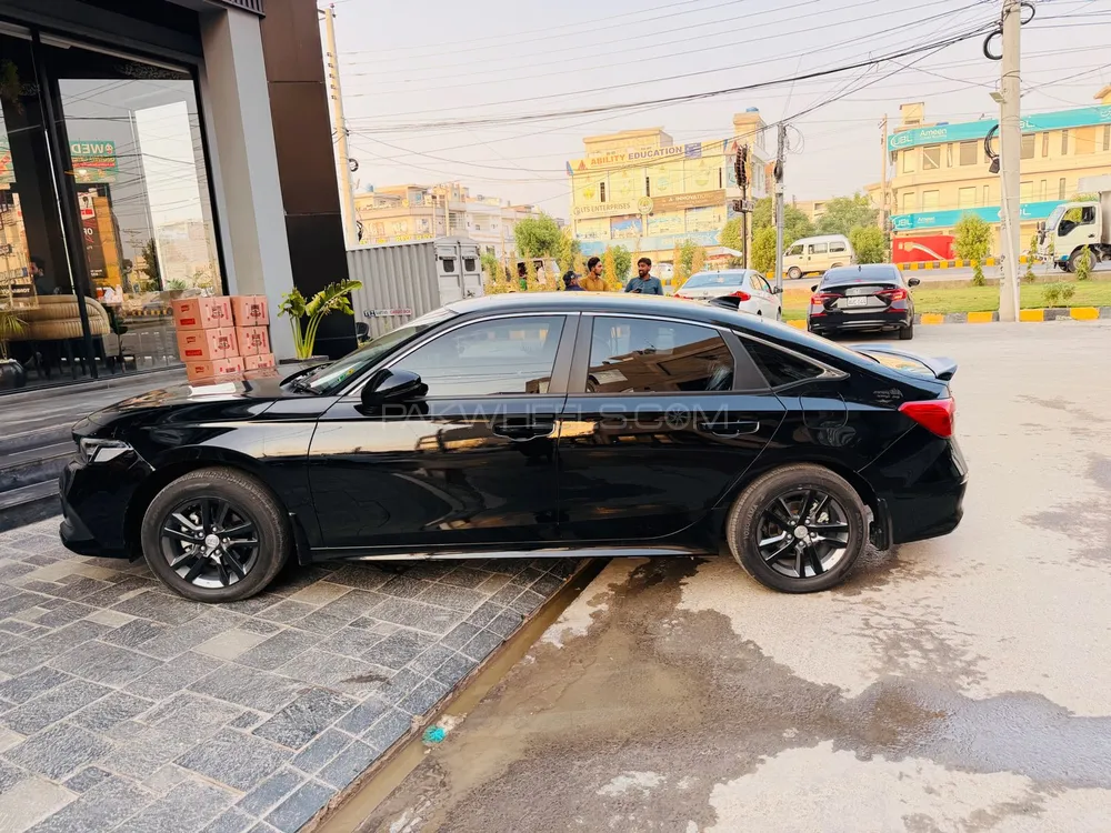 ہونڈا سوک 2025 for Sale in ملتان ہونڈا سوک 2025 for Sale in ملتان Image-8