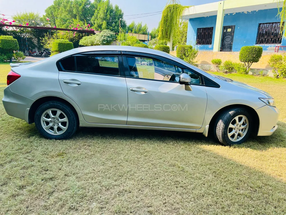 Honda Civic 2013 for Sale in Rahim Yar Khan Honda Civic 2013 for Sale in Rahim Yar Khan Image-2