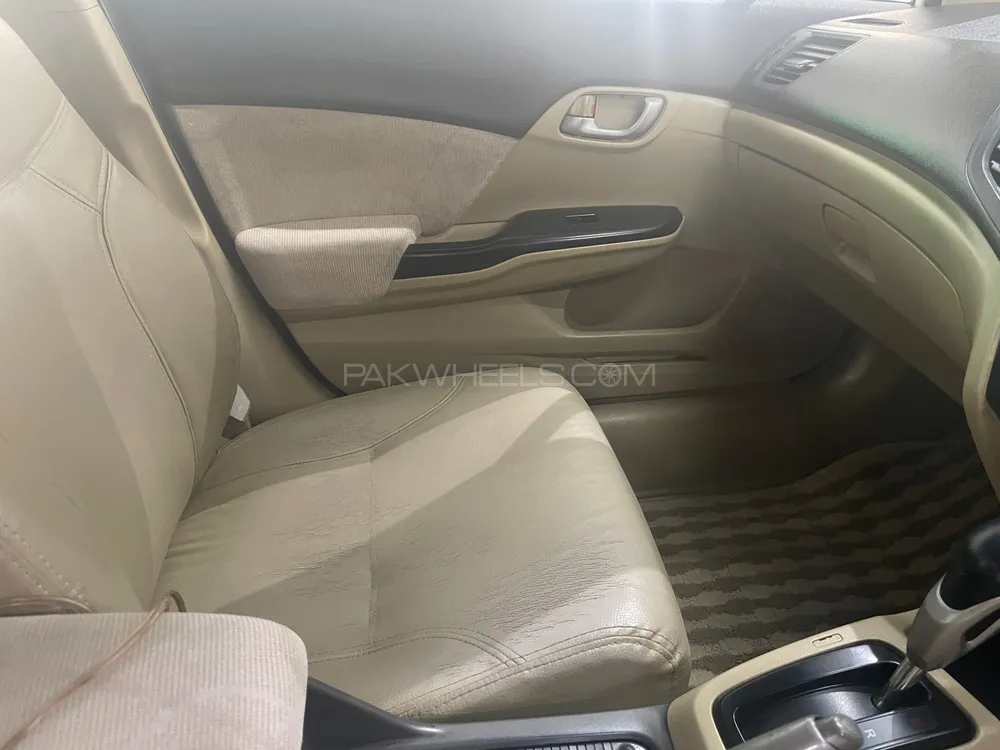 Honda Civic 2014 for Sale in Gujranwala Honda Civic 2014 for Sale in Gujranwala Image-10