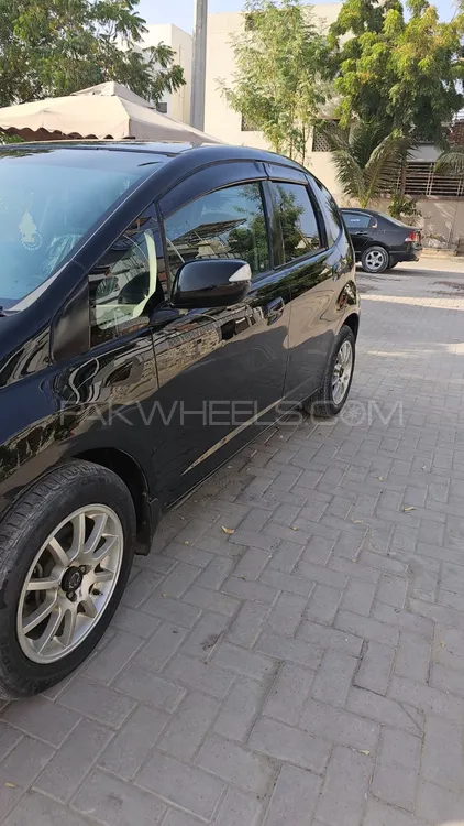 Honda Fit 2011 for Sale in Karachi Honda Fit 2011 for Sale in Karachi Image-2