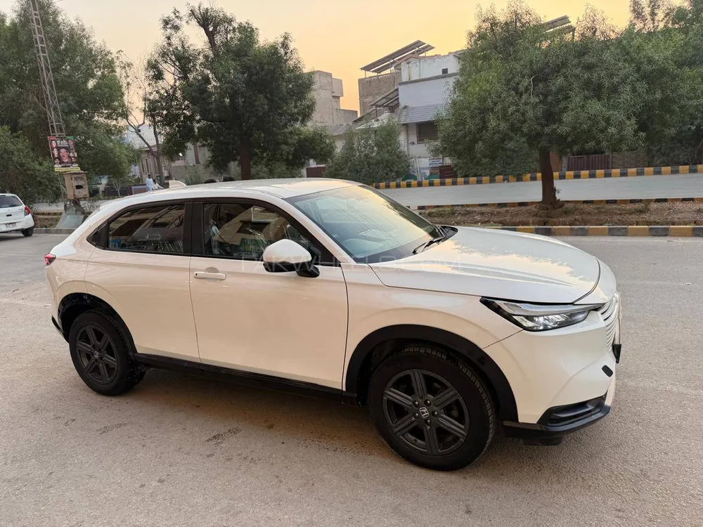 Honda HR-V 2023 for Sale in Hyderabad Honda HR-V 2023 for Sale in Hyderabad Image-4