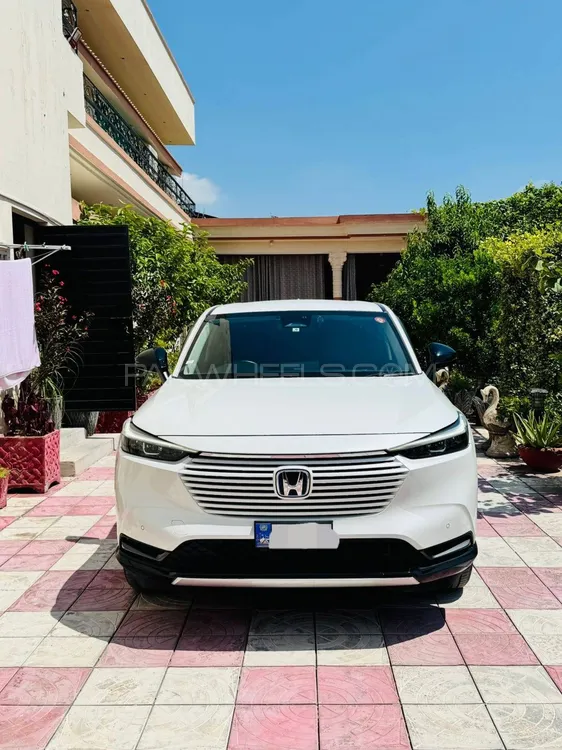 Honda Vezel 2021 for Sale in Islamabad Image-1