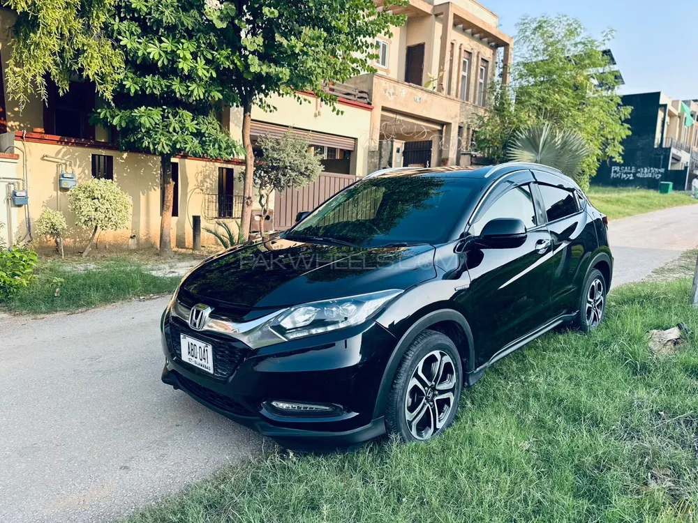Honda Vezel 2016 for Sale in Multan Honda Vezel 2016 for Sale in Multan Image-15