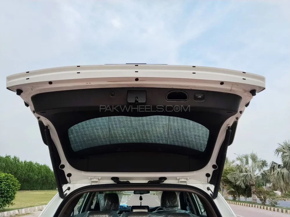 Hyundai Tucson 2022 for Sale in Multan Hyundai Tucson 2022 for Sale in Multan Image-18