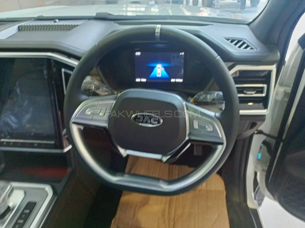 JAC T9 2025 for Sale in Lahore JAC T9 2025 for Sale in Lahore Image-6