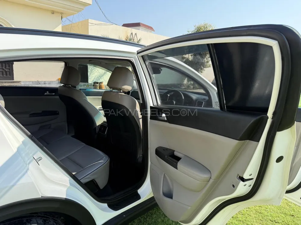 KIA Sportage 2021 for Sale in Islamabad KIA Sportage 2021 for Sale in Islamabad Image-4