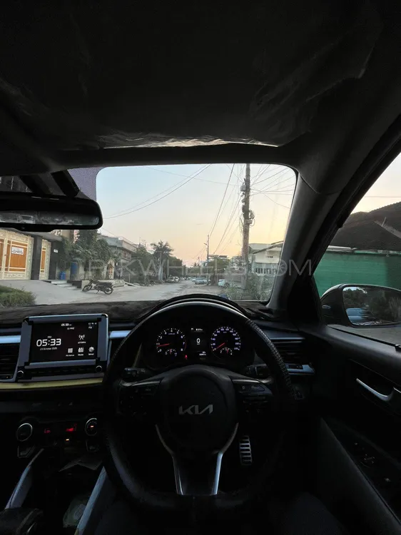 KIA Stonic 2023 for Sale in Karachi KIA Stonic 2023 for Sale in Karachi Image-5
