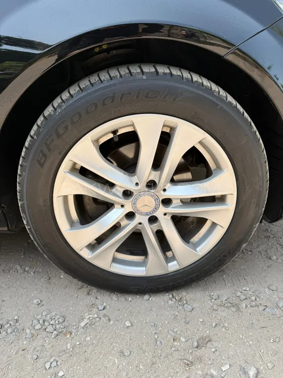 Mercedes Benz C Class 2013 for Sale in Karachi Mercedes Benz C Class 2013 for Sale in Karachi Image-9